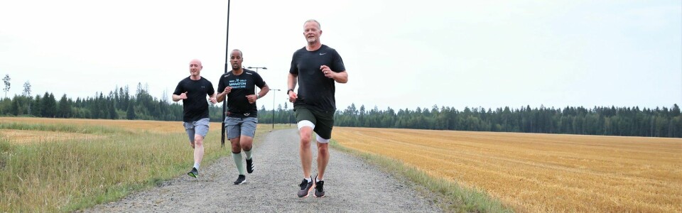 5 km høst 2021 F.v: Luke Rowland, Mahad Awaleh og Sverre Waagø på intervalltrening med Kondistreninga Jessheim