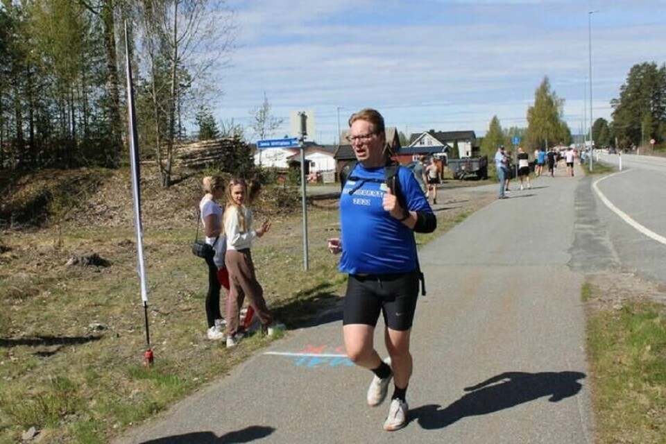Onsdag er siste frist for å melde seg på Kondisløpets kilometersanking i juli Thomas Jansrud er en svært ivrig kilometer-sanker året rundt i Elverum, og logger kilometer både gående og løpende. (Foto: Line Viola Havammen)