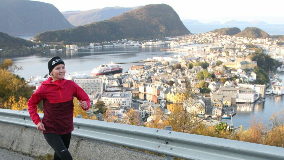 Disse vant premier i Kondisløpets romjulsmaraton Louise Skak løper i Ålesund