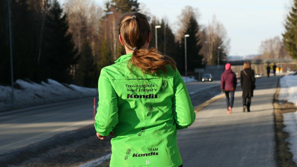 Her er premievinnerne fra Kondisløpets 5-kilometer i mars Turid Bergmann på løpetur Kondis sitt landsmøte 2022